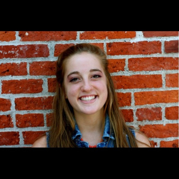 Meet your Posher, Meredith - Picture 4 of 4